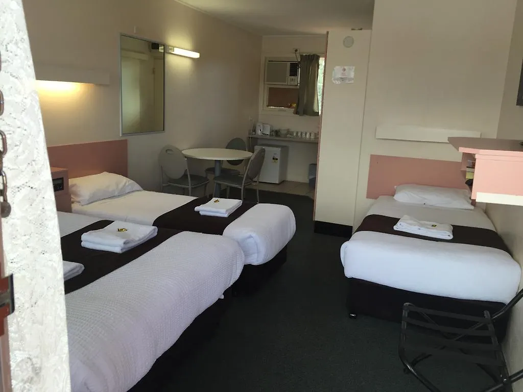 Caloundra Suncourt Motel