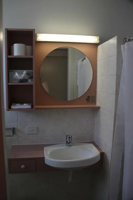 Caloundra Suncourt Motel