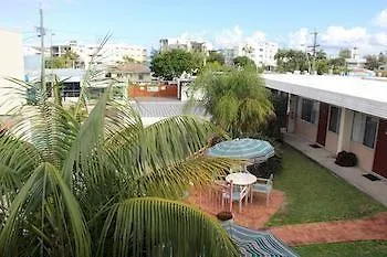 Caloundra Suncourt Motel