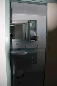 Caloundra Suncourt Motel