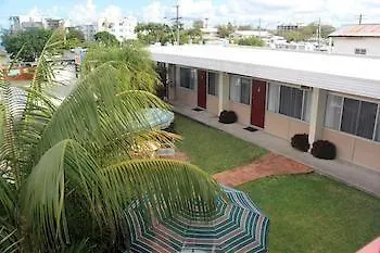 ***  Caloundra Suncourt Motel Australia