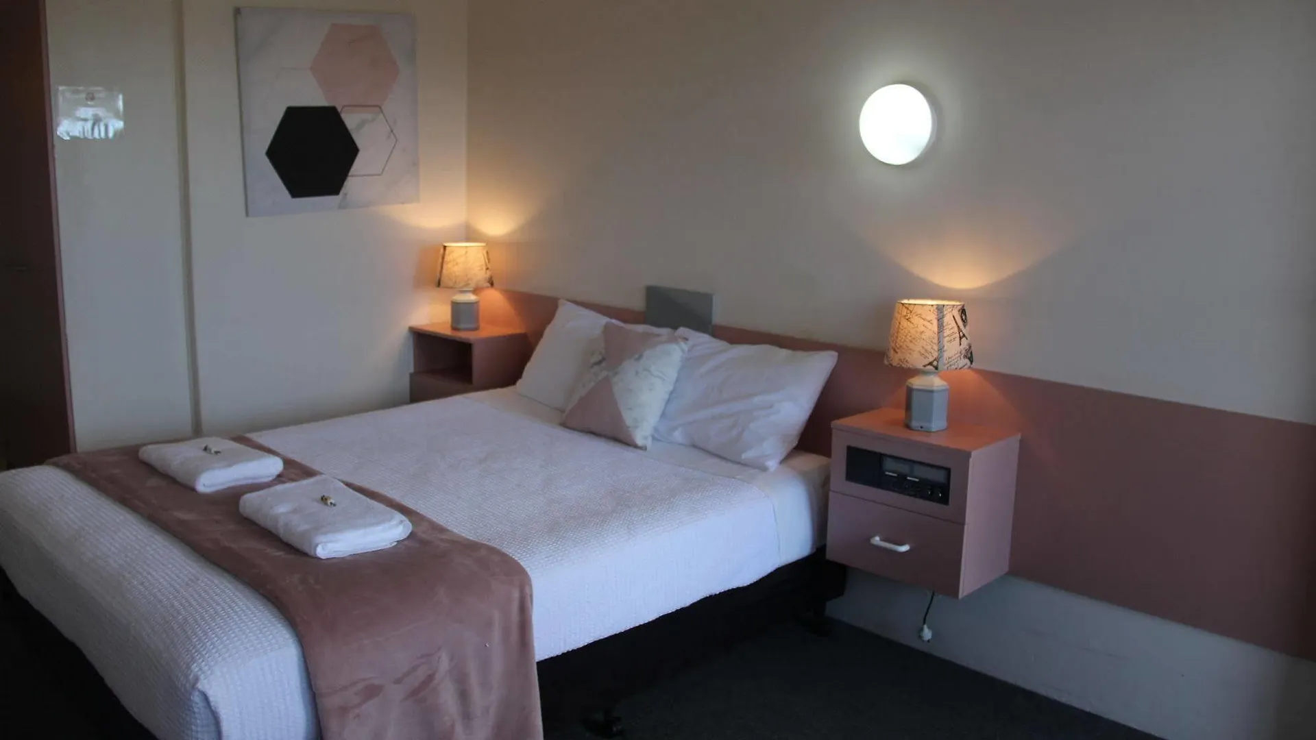 Caloundra Suncourt Motel